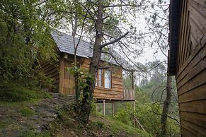 Alaya Stays Suro Woodcrest Chalet