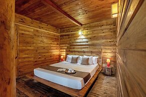 Alaya Stays Suro Woodcrest Chalet