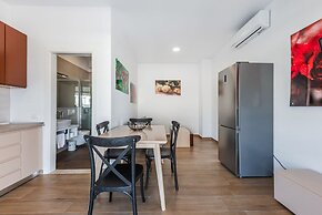 Seaview Haven - Trendafili