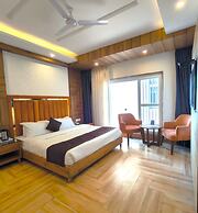 Luxury Inn by Stotrak Hotels