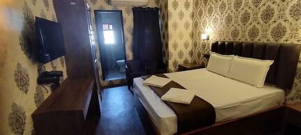 Apex Victor Guest House