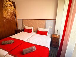Luxury Singular Apartments Green