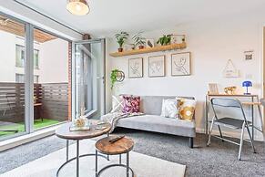 Desert Oasis Sleeps 8 With Parking