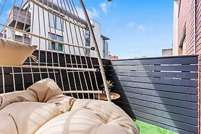 Desert Oasis Sleeps 8 With Parking