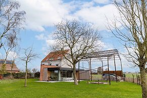 Vacation Home for 6 Person and Beautiful Garden