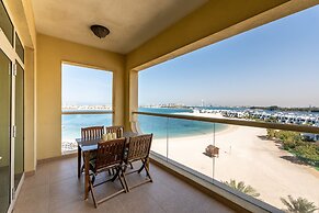 Palm Living 2BR Maid w Pool Beach Access