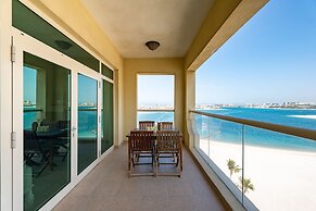 Palm Living 2BR Maid w Pool Beach Access