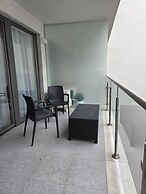 Smart Carrara Apartments