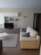 Smart Carrara Apartments