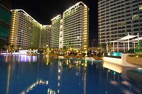 Azure Urban Resort Staycation