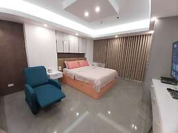 Azure Urban Resort Staycation