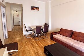Sea View Apartments MonteBook