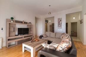 Sea View Apartments MonteBook