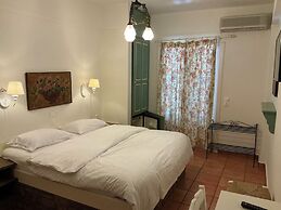 Liadromia Hotel