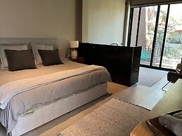 Serenzzo Hotel & Cuisine