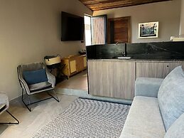 Serenzzo Hotel & Cuisine