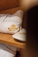 lotus Altahrir hotel