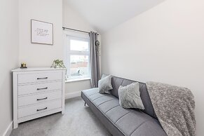Rochester Retreat - Charming 3 Bedroom House
