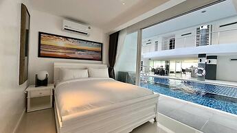 B12 - 2 Bedroom Condo With Pool Access, Karon Beach