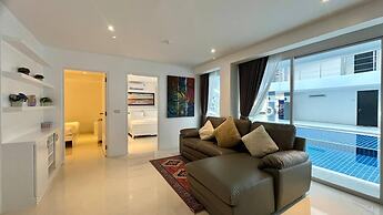 B12 - 2 Bedroom Condo With Pool Access, Karon Beach