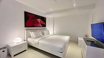 B12 - 2 Bedroom Condo With Pool Access, Karon Beach