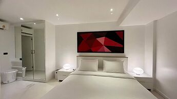 B12 - 2 Bedroom Condo With Pool Access, Karon Beach