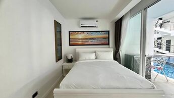 B12 - 2 Bedroom Condo With Pool Access, Karon Beach