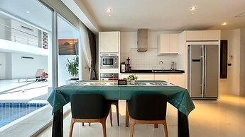 B12 - 2 Bedroom Condo With Pool Access, Karon Beach
