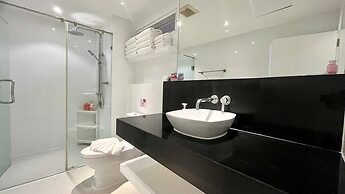 B12 - 2 Bedroom Condo With Pool Access, Karon Beach