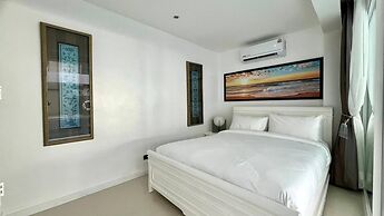 B12 - 2 Bedroom Condo With Pool Access, Karon Beach