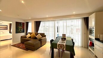 B12 - 2 Bedroom Condo With Pool Access, Karon Beach