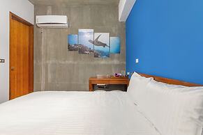 Huyan Museum BnB - Concrete Design