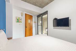 Huyan Museum BnB - Concrete Design