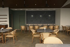Hotel Varshish Inn
