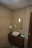 Hotel Ananta Sayana