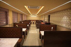 Hotel Ananta Sayana
