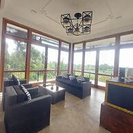 DREAM PARADISE WATER FRONT VILLA