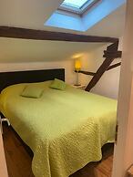 Cottage in Pyrenees With Pool & Golf