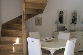 Cottage in Pyrenees With Pool & Golf