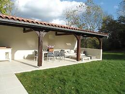 Cottage in Pyrenees With Pool & Golf