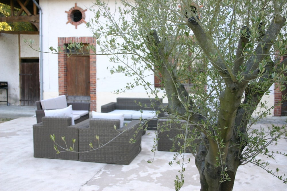 Cottage in Pyrenees With Pool & Golf