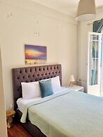 Athens Apartment 1-min Walk to Metro