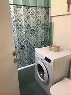 Athens Apartment 1-min Walk to Metro