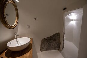Astrea Suites