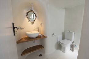 Astrea Suites