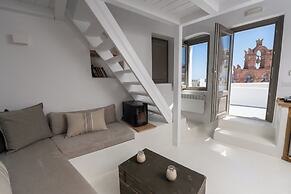 Astrea Suites