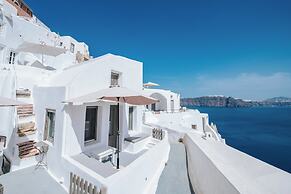 Astrea Suites