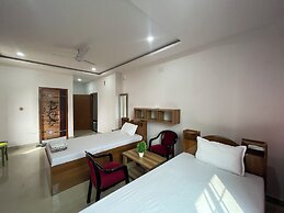 Raimona Residency