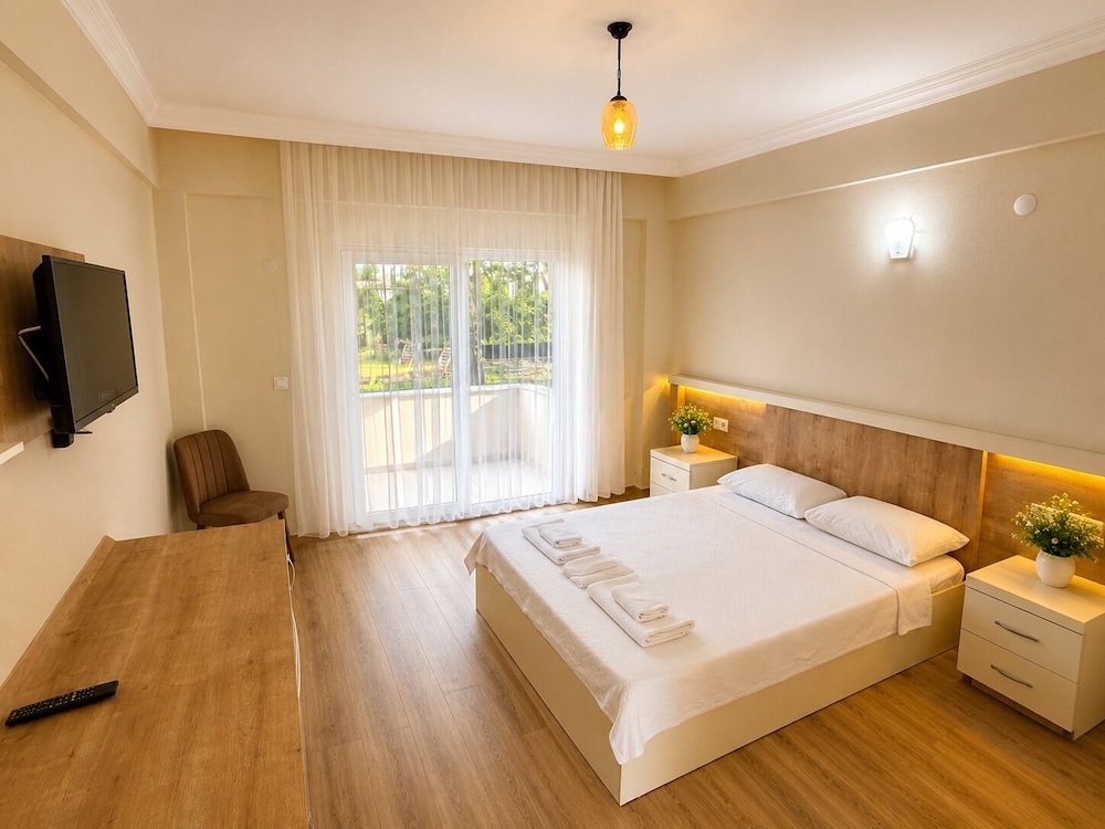 Tenedos İskele Otel