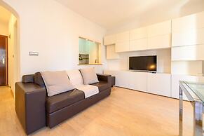 M Sbe282 Encanto y Comodidad en el Coraz n de M